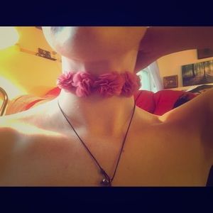Pink flower choker